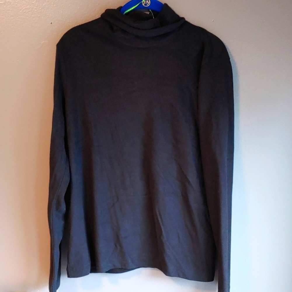 Uniqlo fleece turtleneck black
